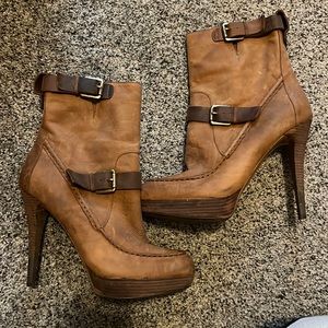 Womens Michael Kors boots size 81/2